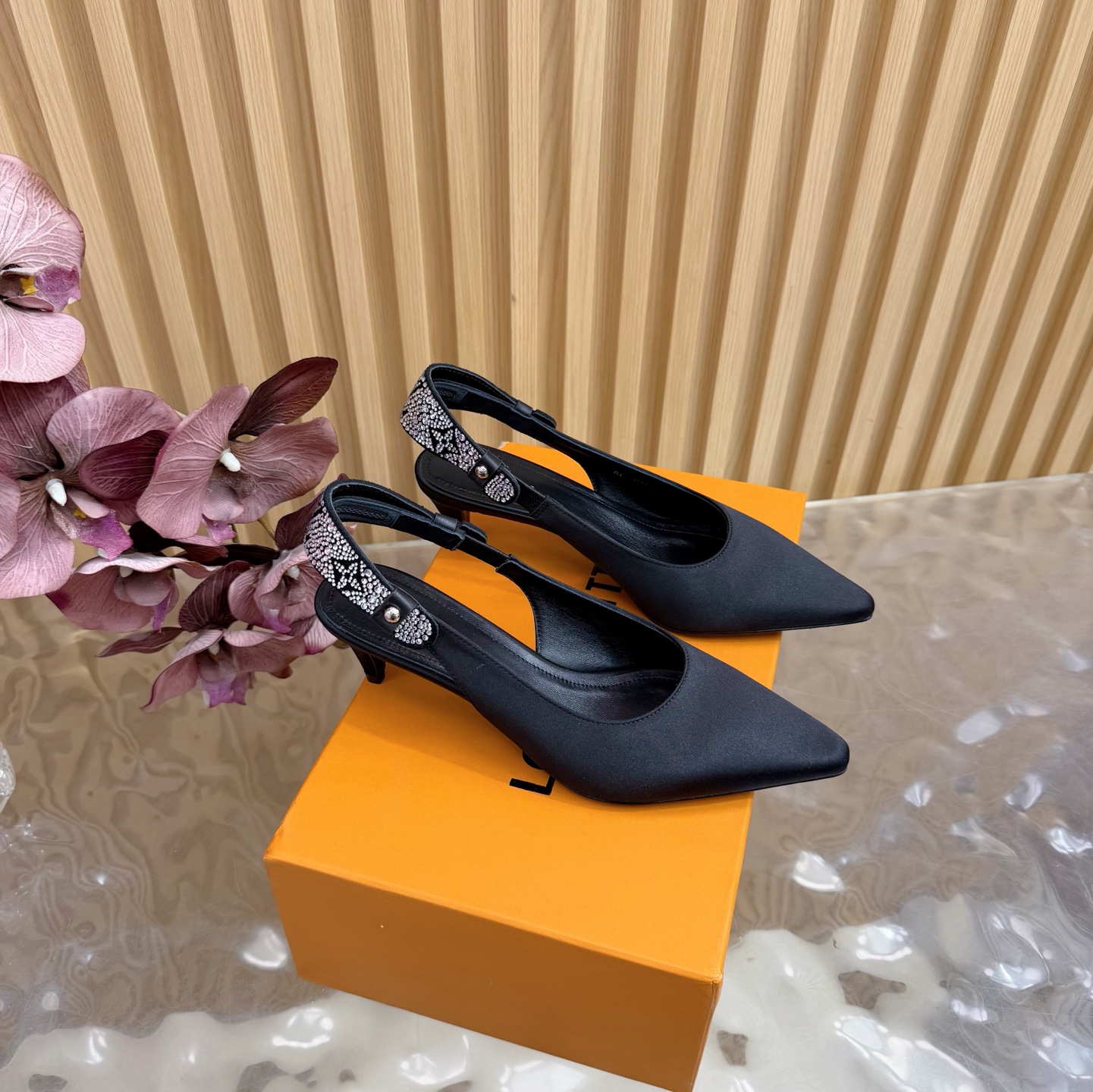 Women's high heels